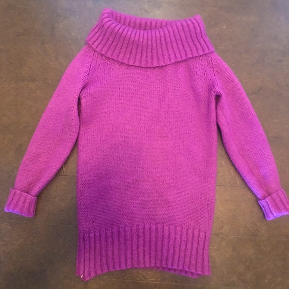 sweater - Picture 1 of 1